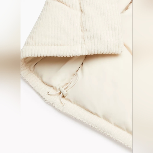 Aritzia Wilfred the cloud puff - Picture 11 of 14